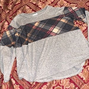 LAST PRICE DROP! Maurice’s sweater